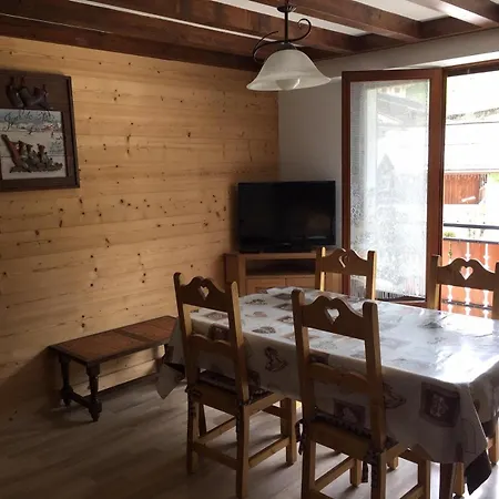 Apartment Caprices 3
