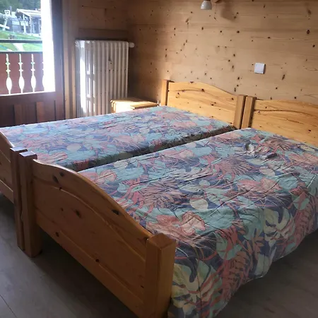 Caprices 3 Apartment